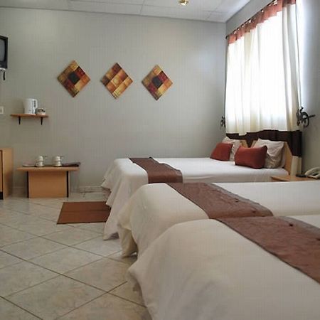 Makalani Hotel Tsumeb Zewnętrze zdjęcie