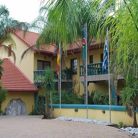 Makalani Hotel Tsumeb Zewnętrze zdjęcie