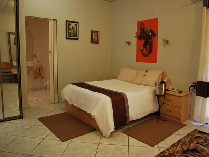 Makalani Hotel Tsumeb Zewnętrze zdjęcie